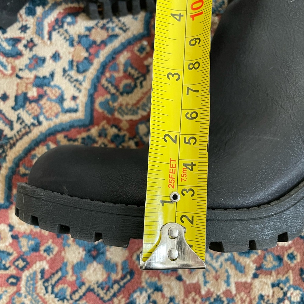 ‘Dirty Laundry’ Lisbon Lug Sole Chelsea Boots - Picture 8 of 8